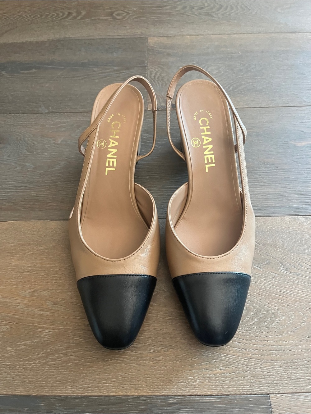 CHANEL Two-Tone Beige and Black Slingback Pumps